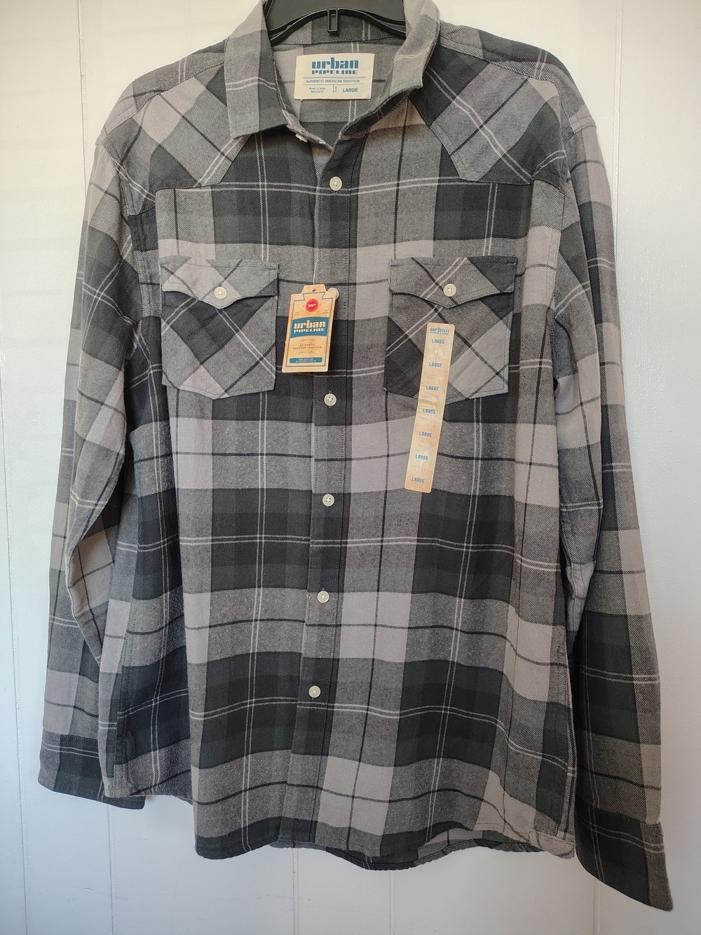 urban pipeline Black and Gray Plaid Button-Down Shirt Size L